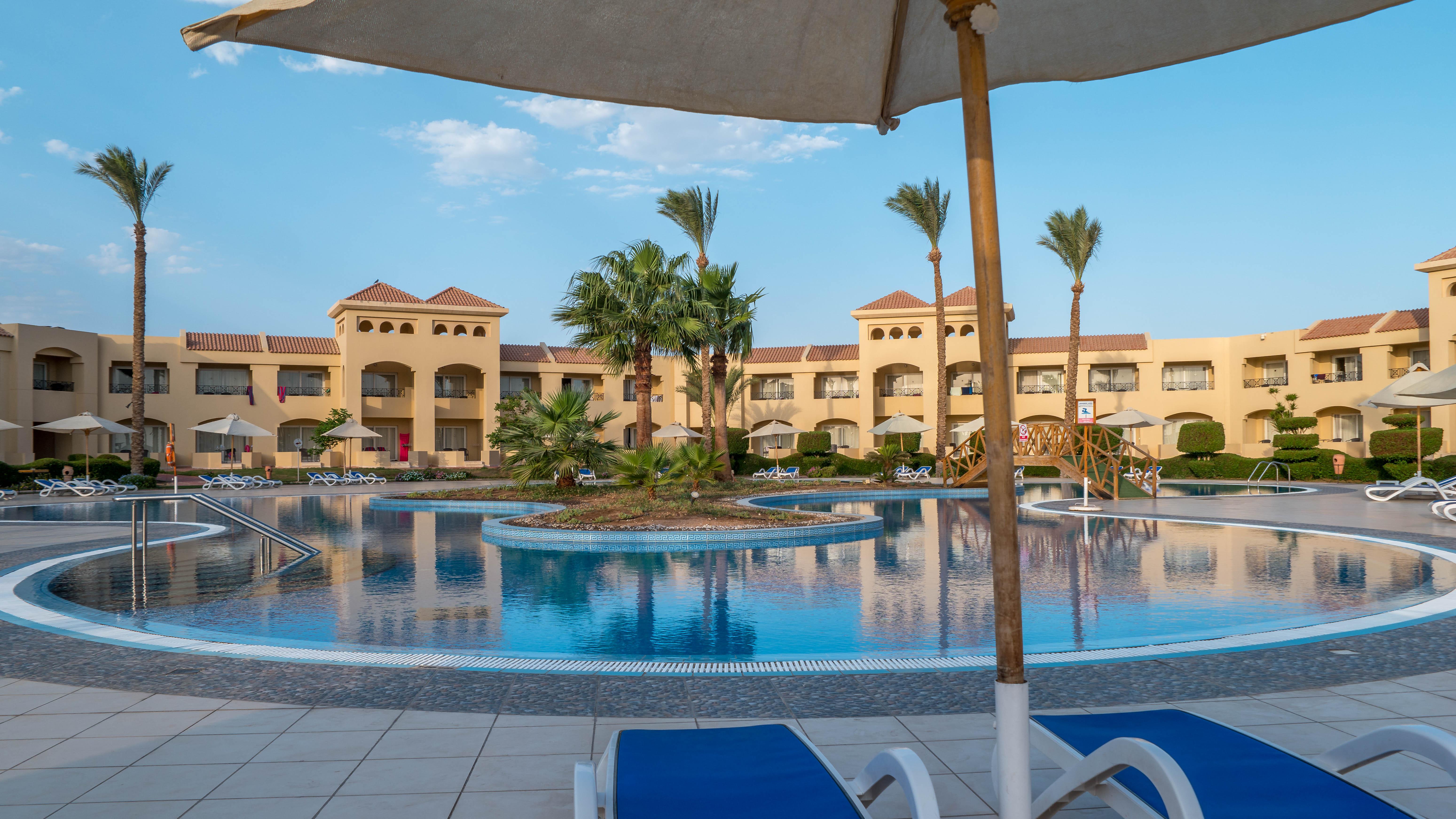 Cleopatra Luxury Beach Resort Makadi Bay - Adults Only Hurghada Exterior photo